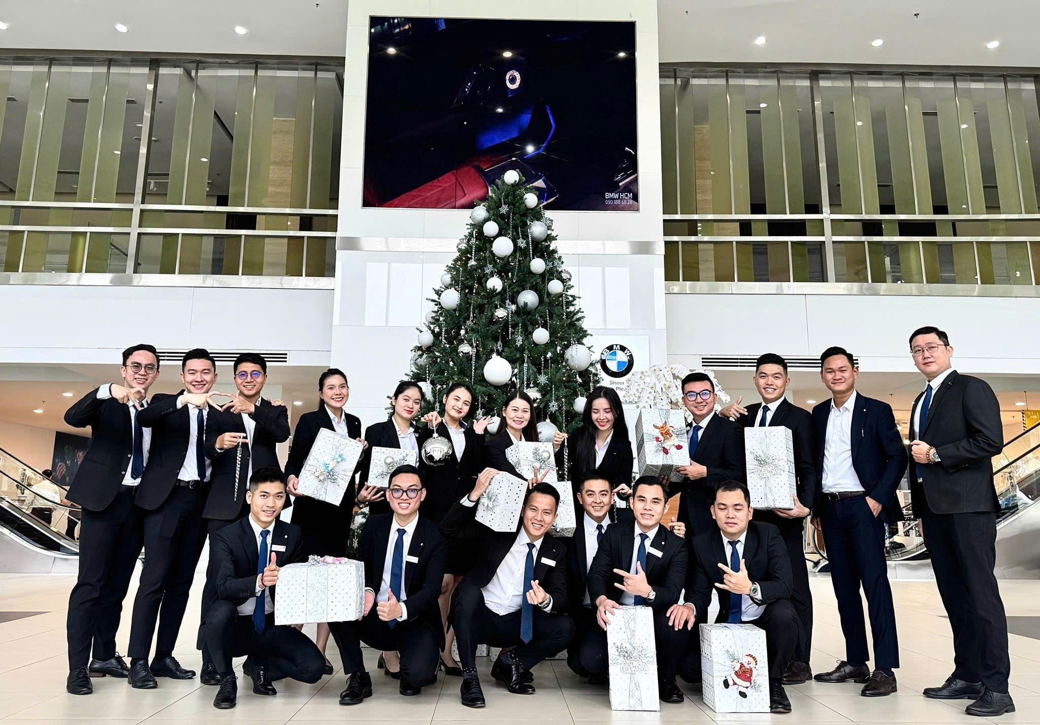 Đón Giáng sinh an lành cùng THACO AUTO BMW - HCM