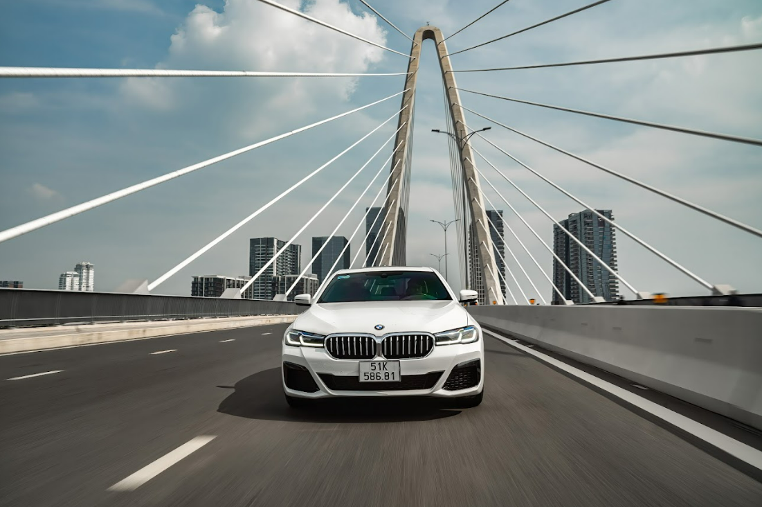 Summerfest with Great Deals - Đặc quyền sở hữu BMW 530i MSport với ưu đãi lên đến 470 triệu đồng