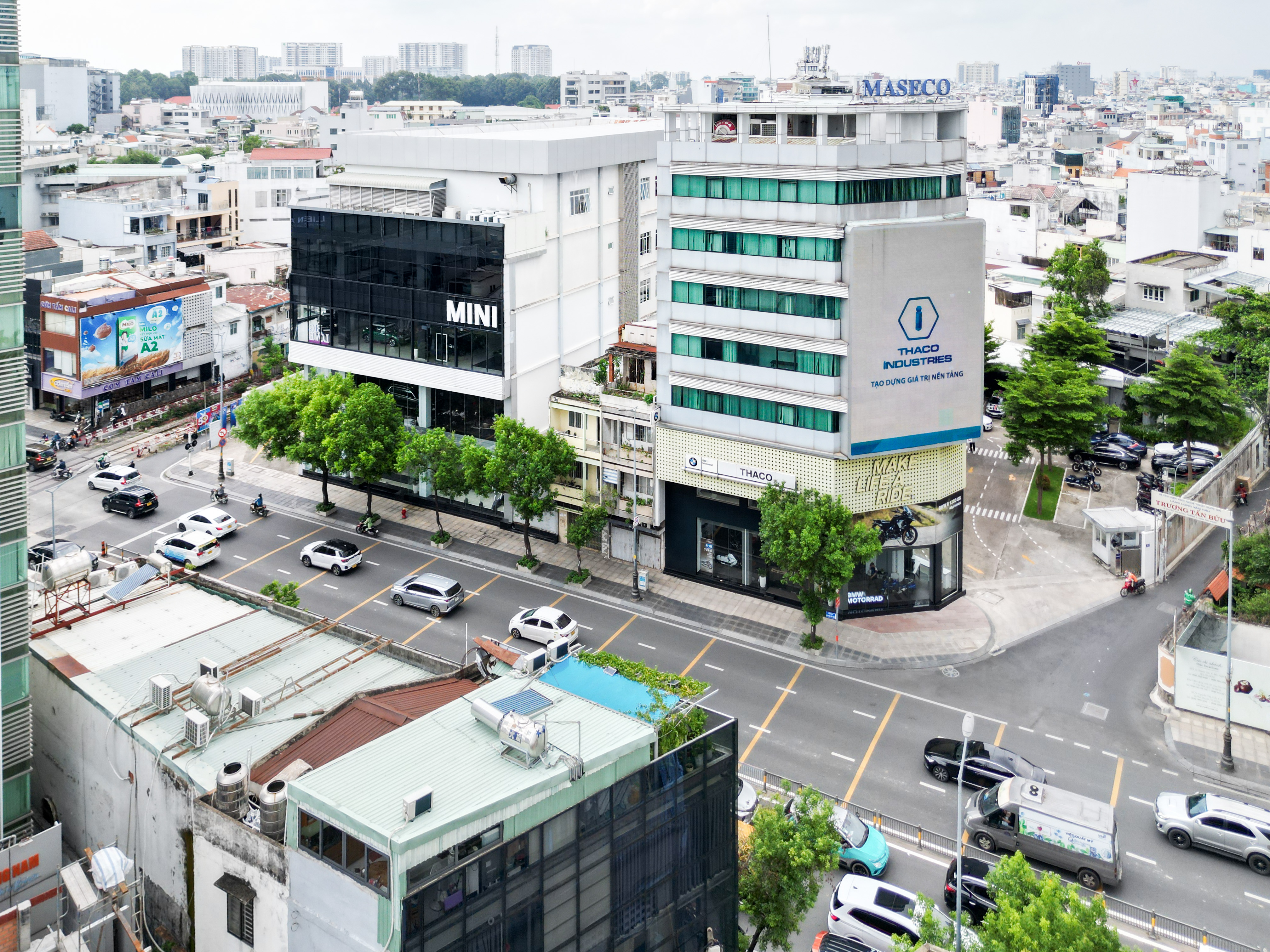 THACO SHOWROOM-08