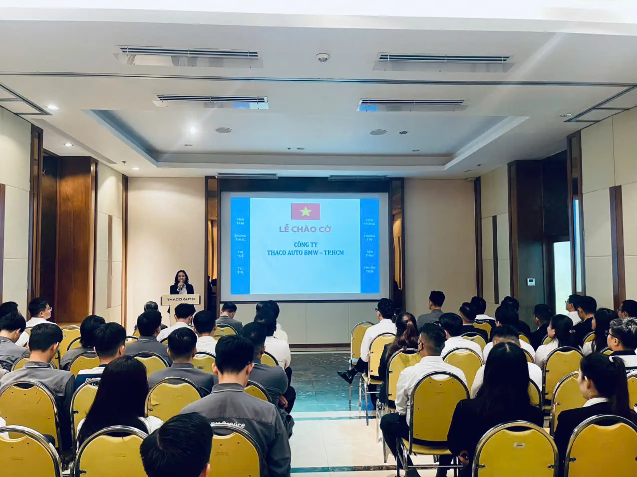 LỄ CHÀO CỜ THÁNG 6/2025: TẬP THỂ CBNV CÔNG TY THACO AUTO BMW - TP.HCM VỚI TÂM THẾ SẴN SÀNG HOÀN THÀNH MỤC TIÊU KẾ HOẠCH THÁNG 6, QUÝ 2/2025.
